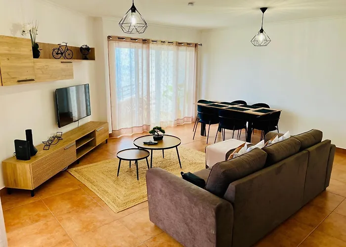 Maria Do Mar * Caniço