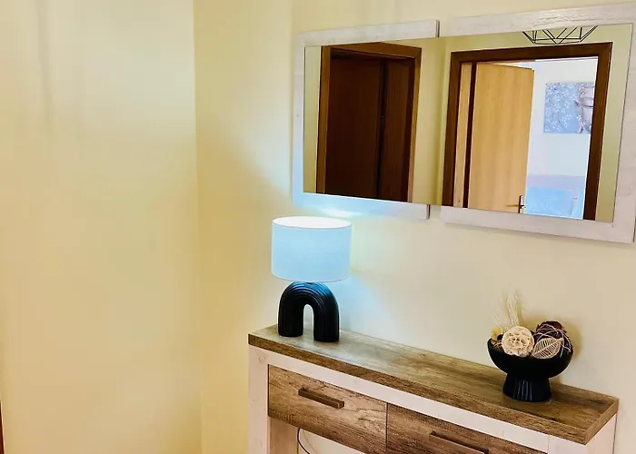 Maria Do Mar Caniço